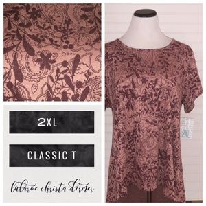 NWT Lularoe Classic T